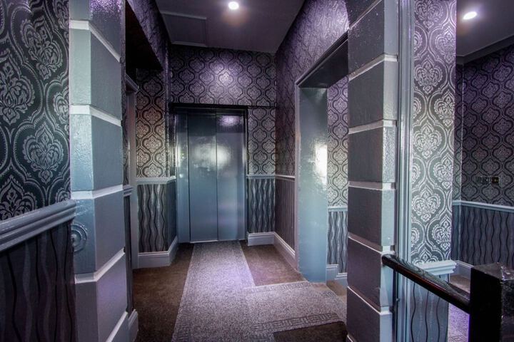 Ballroom/Hall 83 of 99