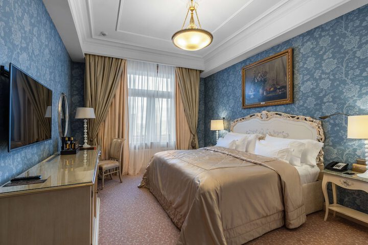 Room 49 of 339
