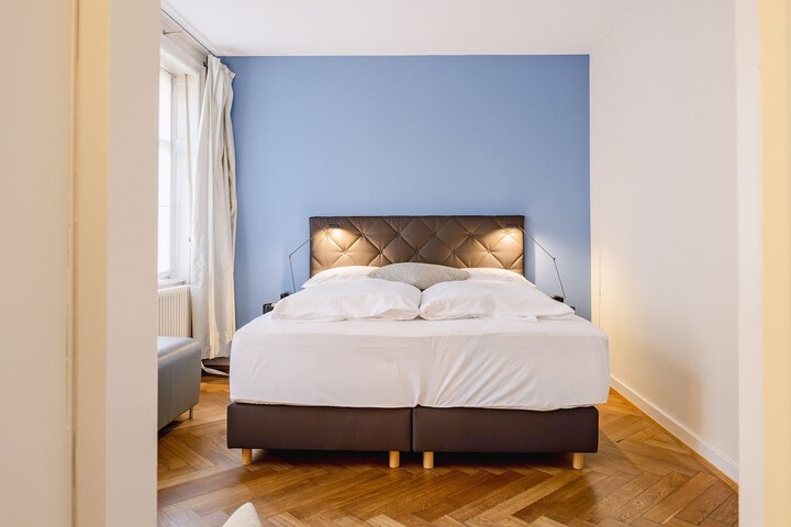 Room 40 of 74