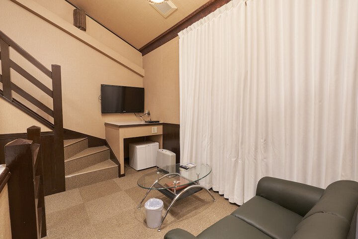 Room 20 of 28
