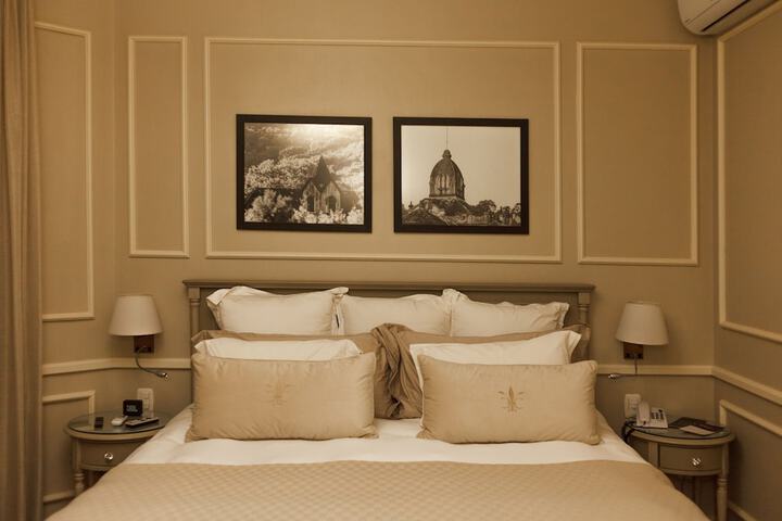 Room 57 of 110