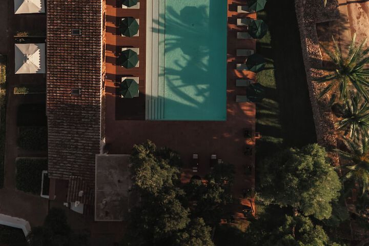 Pool 54 of 73