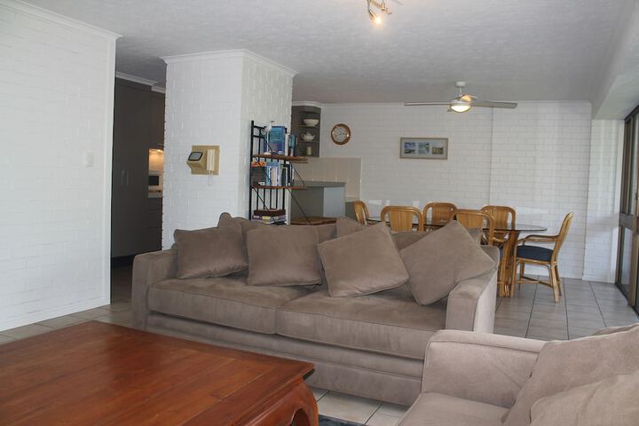 Room 3 of 230