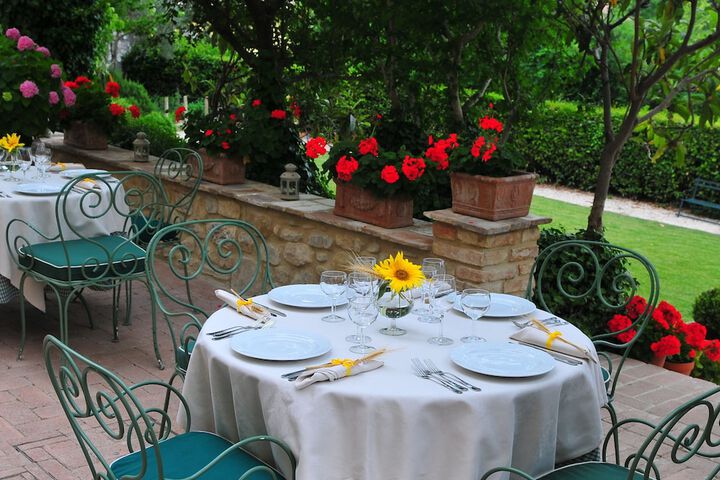 Dining 58 of 66