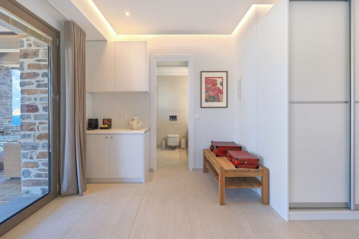 Room 35 of 131