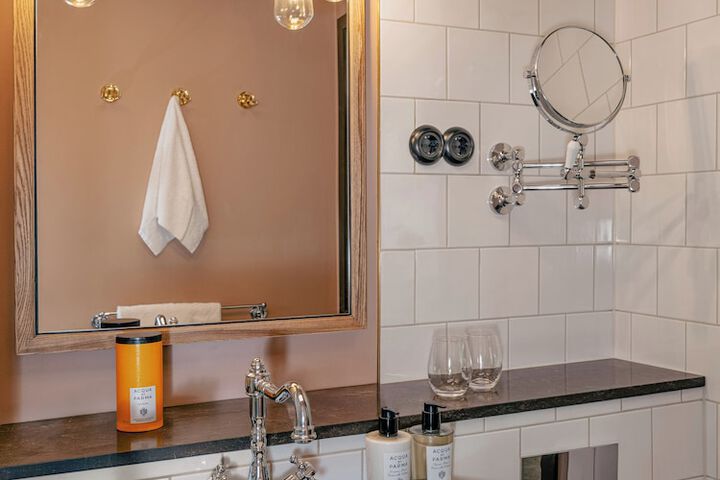 Bathroom Interior Photo