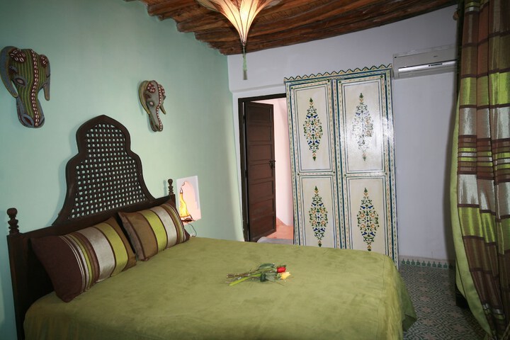 Room 17 of 65
