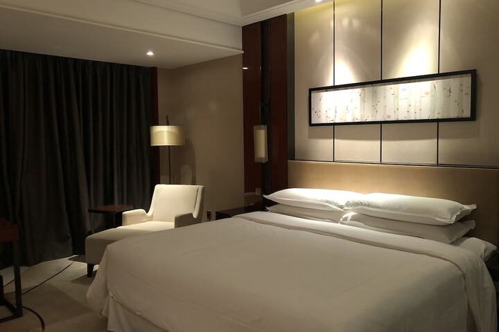 Room 20 of 65