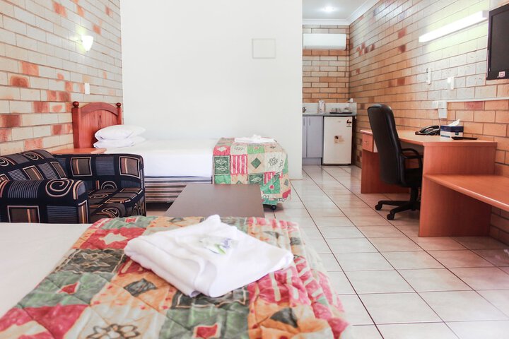Room 5 of 19