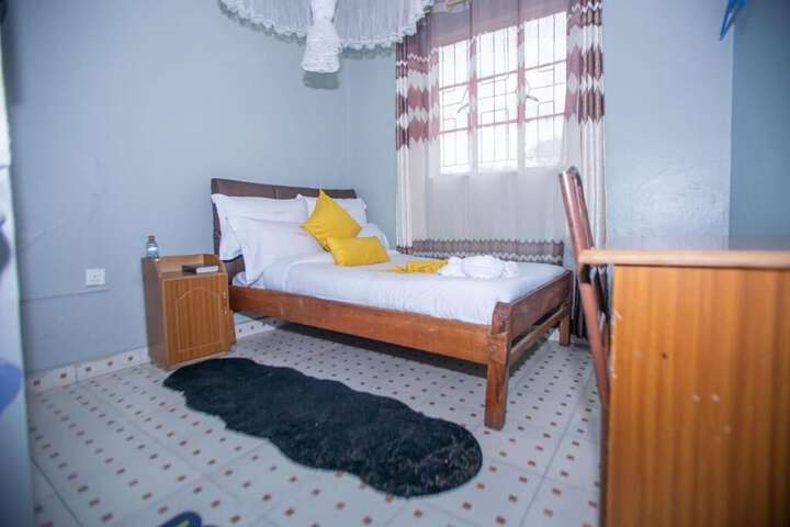 Room 15 of 35