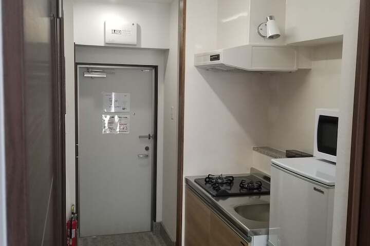 Room 5 of 28