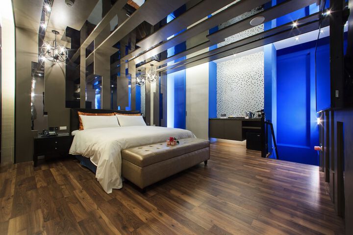 Room 36 of 75