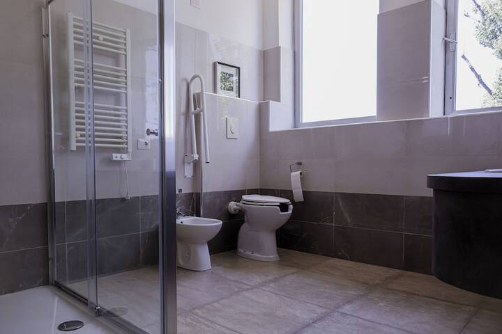 Room 12 of 15