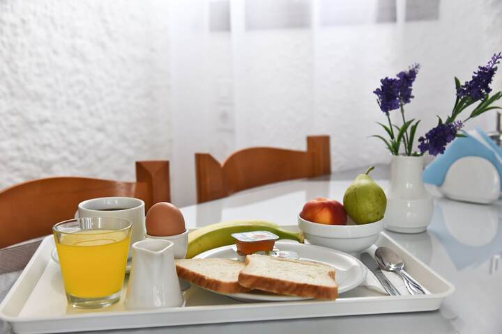 Breakfast/Coffee Service 73 of 87