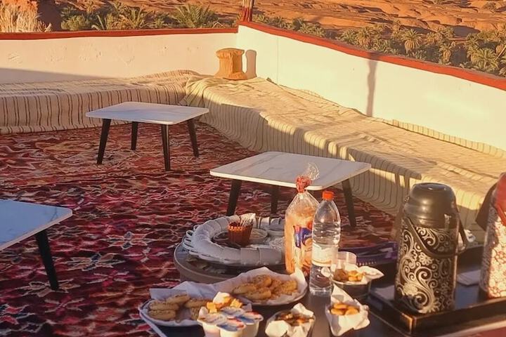 Breakfast/Coffee Service 11 of 26
