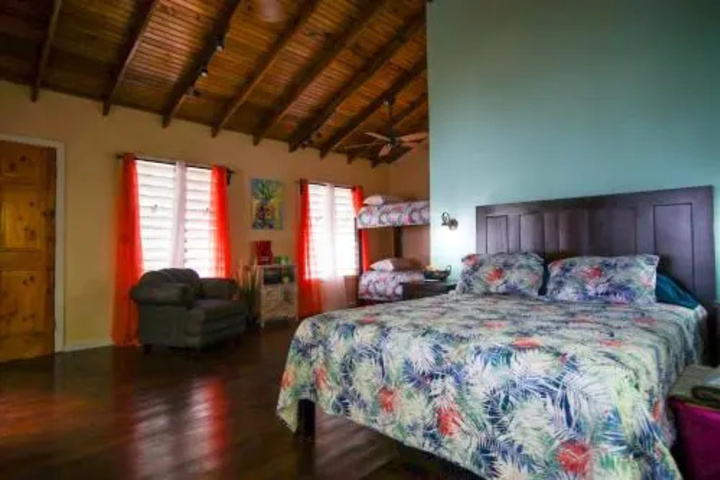 Room 5 of 13