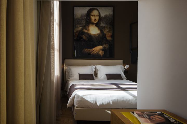 Room 4 of 50