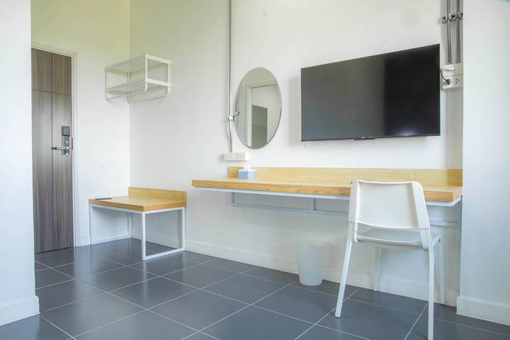 Room 14 of 25