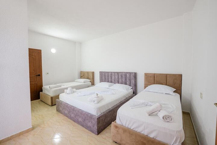 Room 3 of 55
