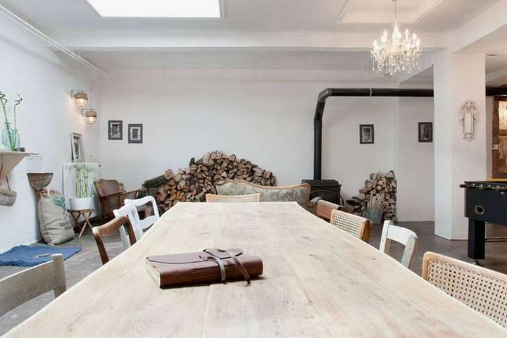 Room 6 of 21