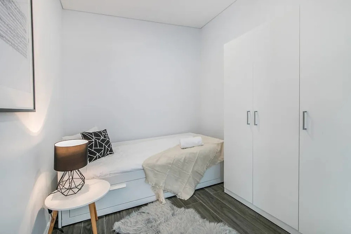 Room 3 of 20