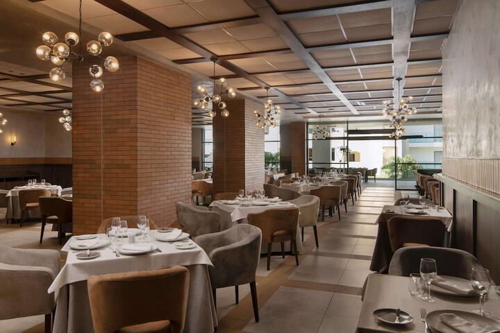 Dining 199 of 259