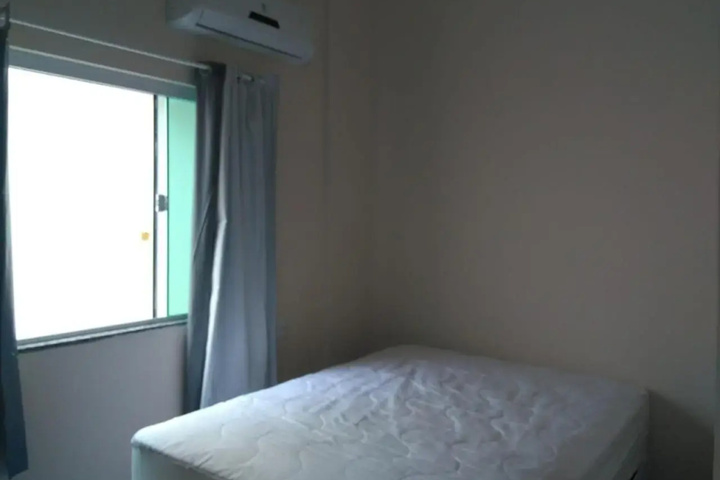 Room 4 of 13