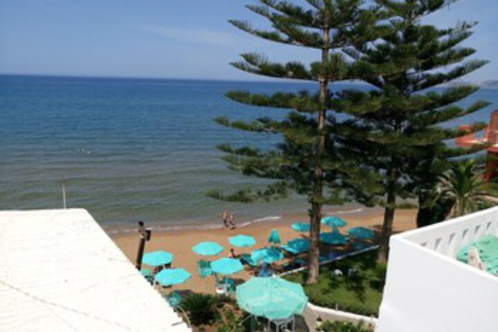 Panos Flats