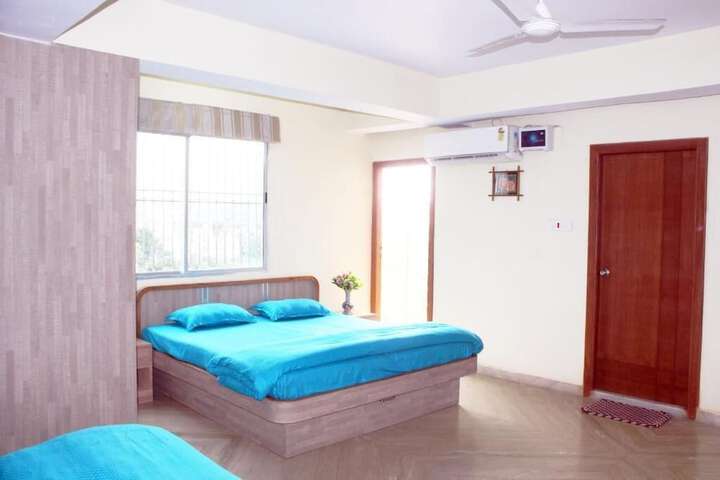 Room 5 of 49