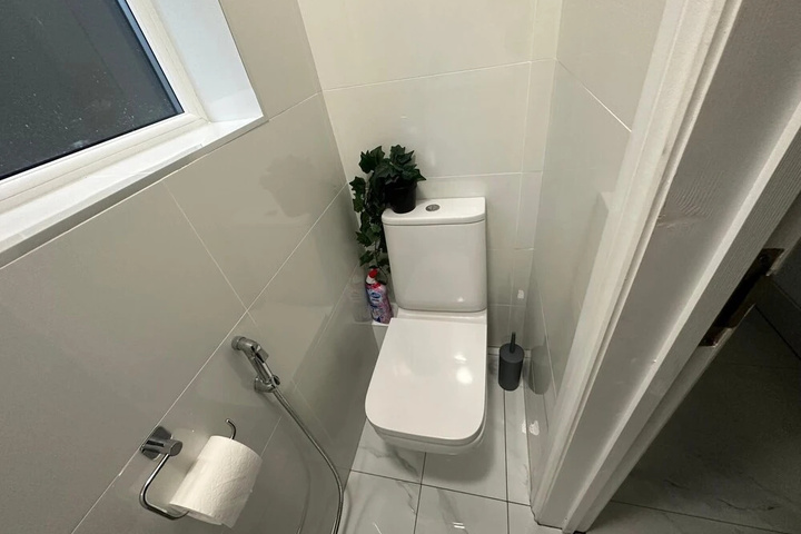Room 7 of 17