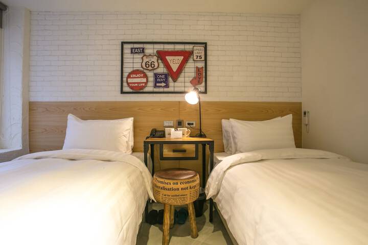 Room 14 of 37