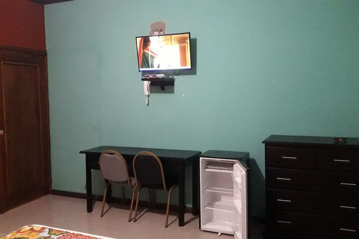 Room 9 of 43