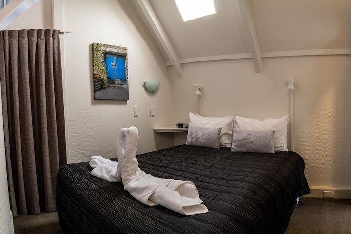 Room 10 of 52