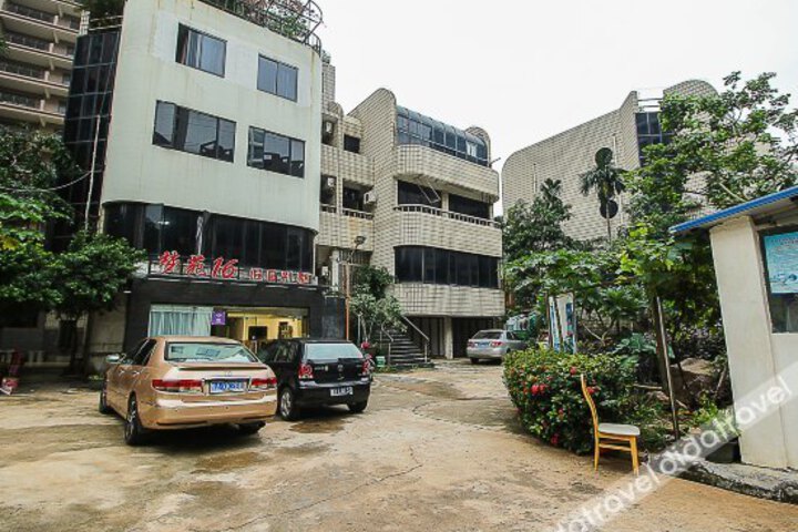 Haikou Chundu Hotel (Haikou High-speed Railway East Station North and South Fruit Market Branch)