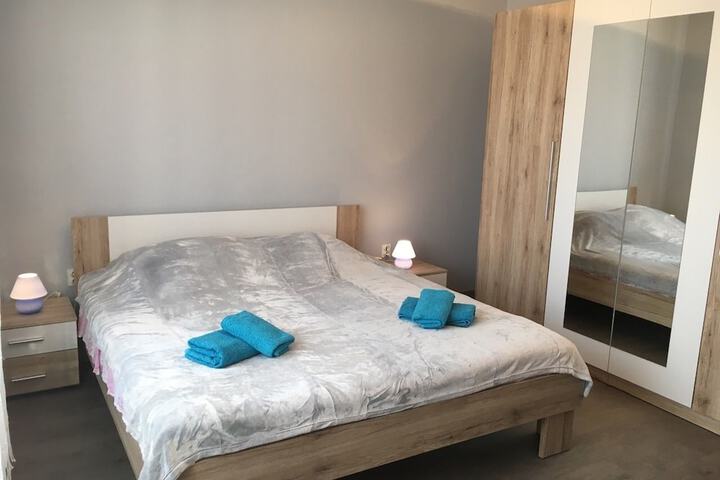 Room 2 of 19
