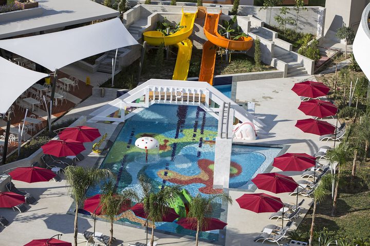 Pool 61 of 303