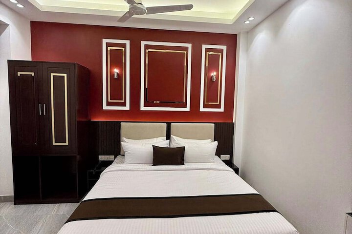 Room 8 of 46