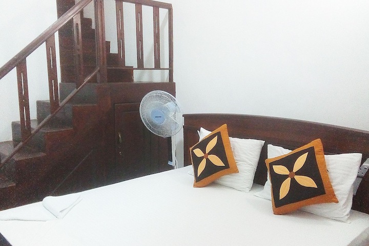 Room 14 of 49