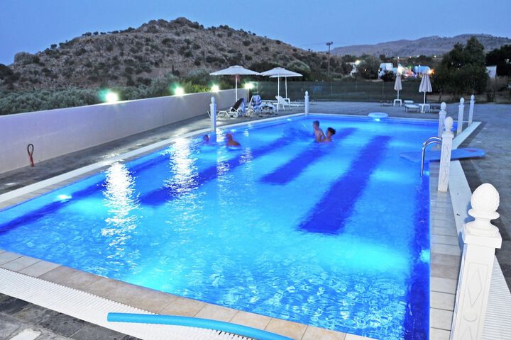Hotel Pool