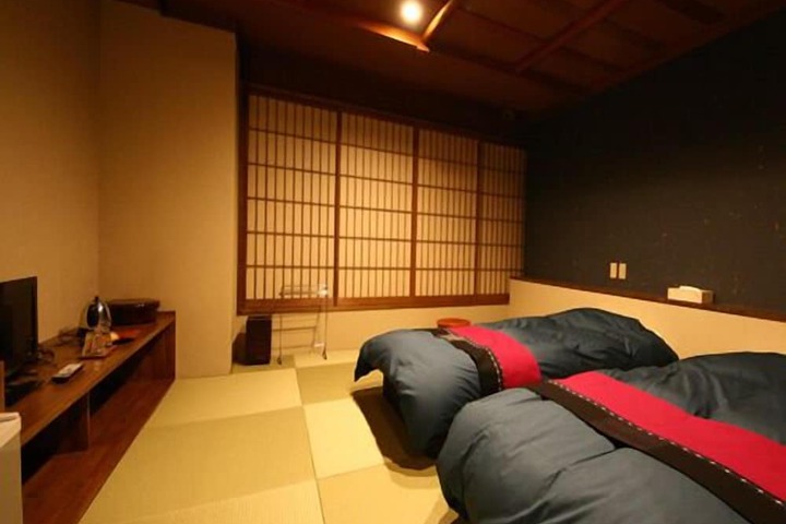 Room 20 of 49