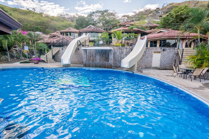 Pools & Facilities