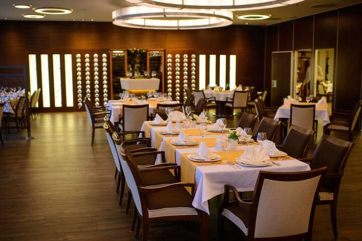 Dining 112 of 146