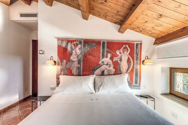 Room 15 of 61