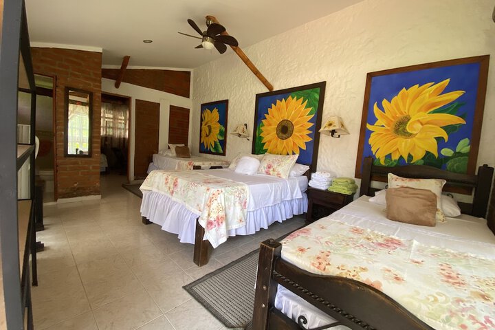 Room 10 of 28