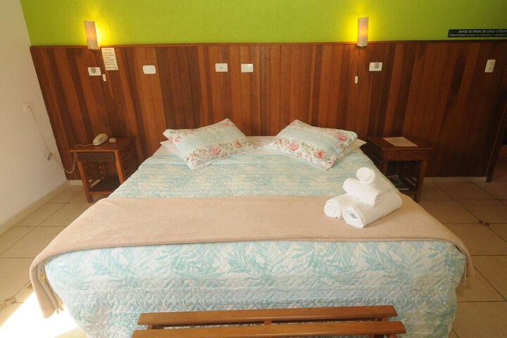 Room 4 of 64