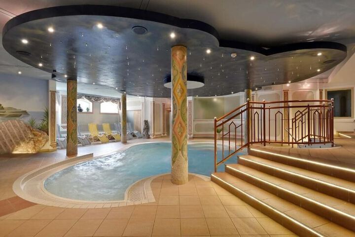 Pool 47 of 78
