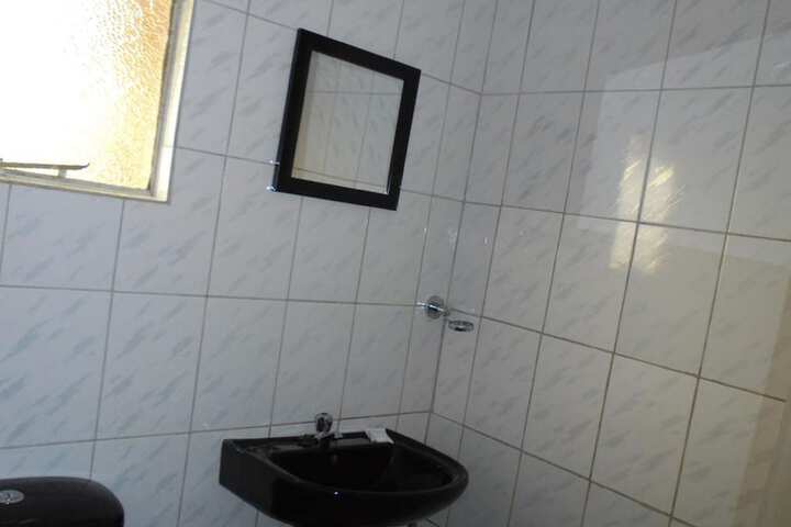 Room 8 of 14