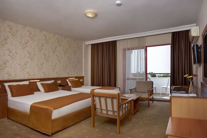 Room 14 of 111