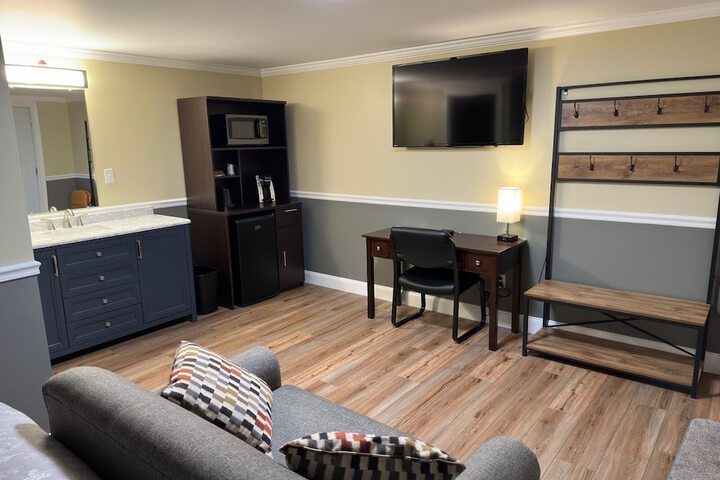 Room 3 of 45