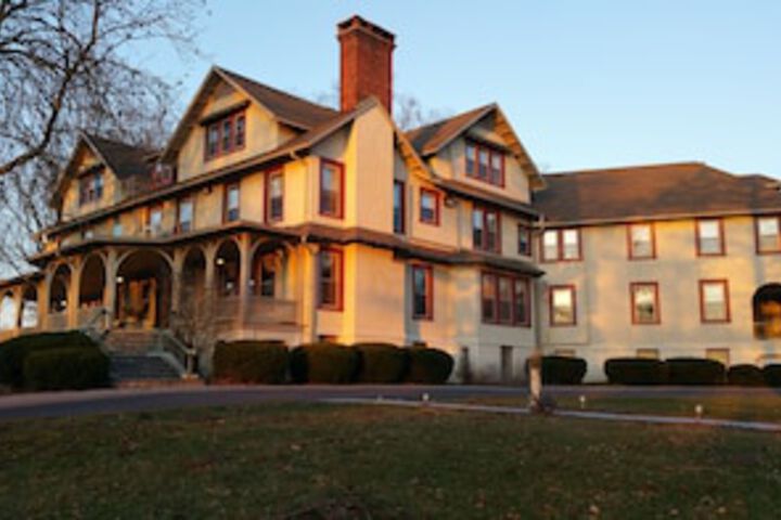 Hotel 196 of 198